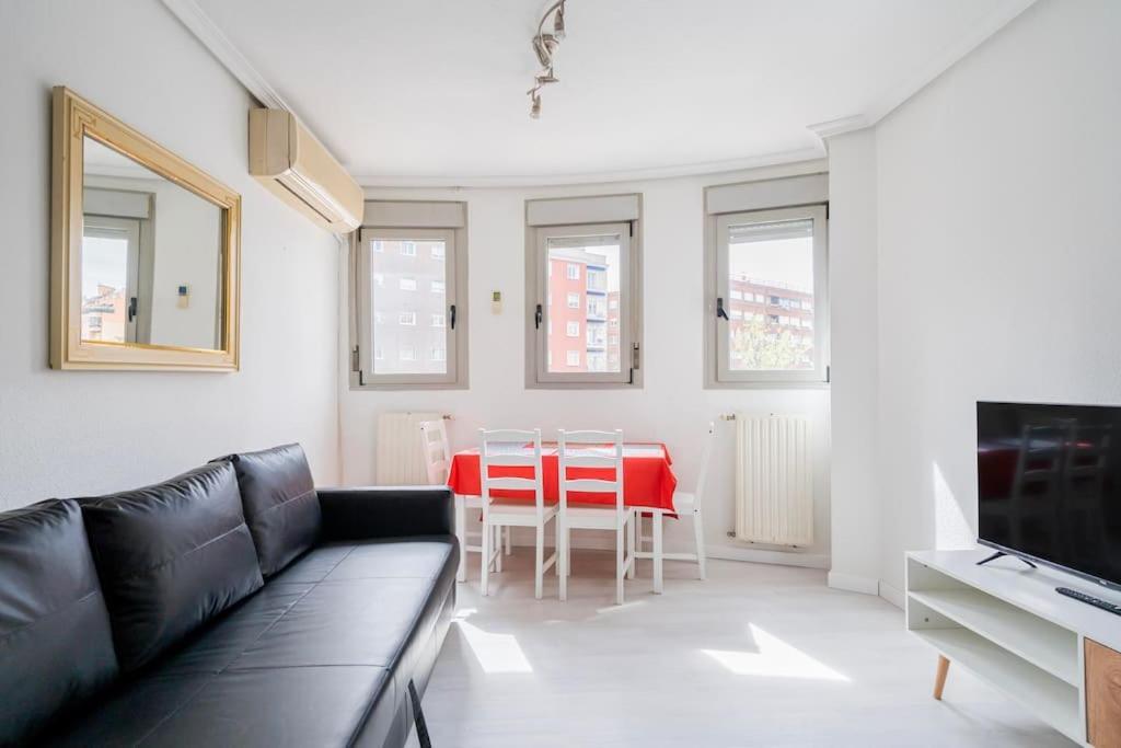 Cozy Family Apartment Tetuan/Estrecho B.M7 Madrid Exterior foto